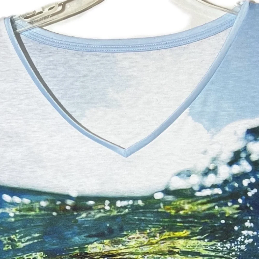 🍄Women's Sea Turtle Turquoise Ocean V-Neck Shirt Beach Vacation Top Blouse XL - Picture 3 of 8